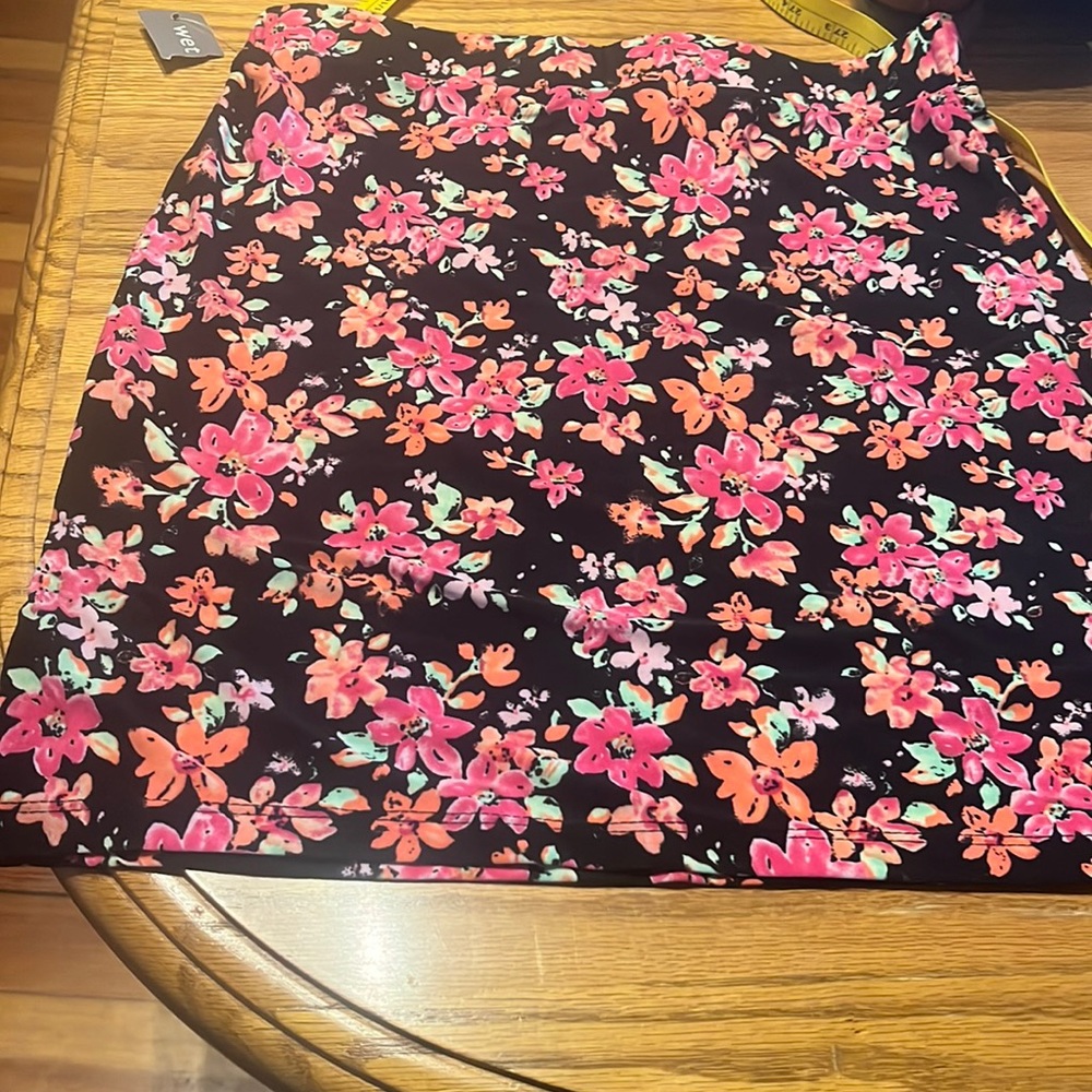 Derek heart mini skirt, medium, NWT